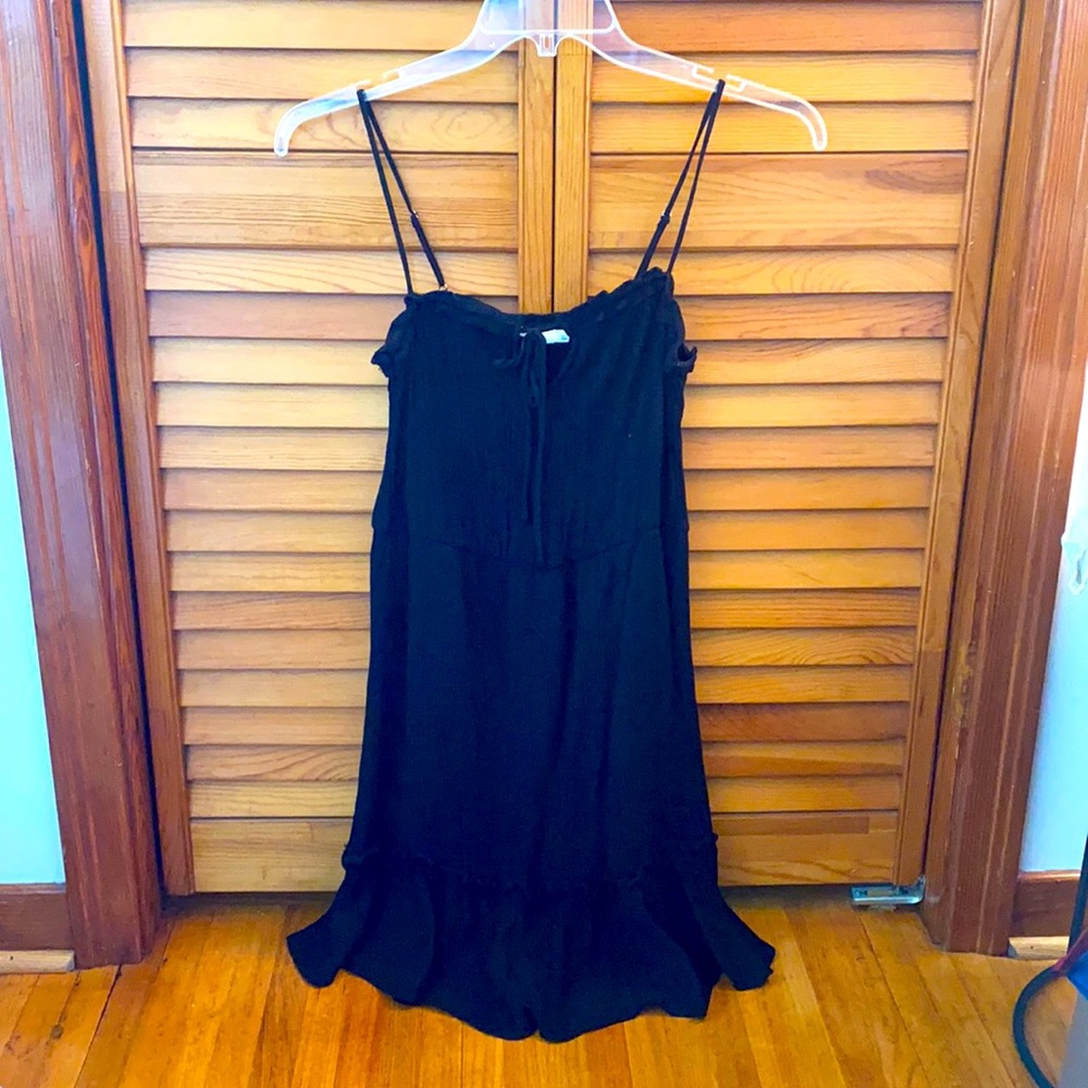 Lush LBD. Size M. Never worn 🌟